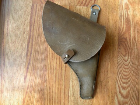 Hace unos días encontré por casualidad en una web extranjera un arma a la venta que hacía muchos años 40