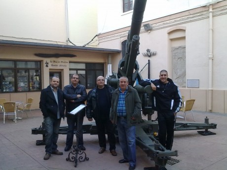 El proximo día 28, (miercoles) del presente, vamos a visitar el museo del ejercito de Valencia.

El haber 80