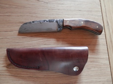 buenas tardes!

os presento mis piezas del cuchillero artesano Germán Azote!!

y otra del artesano argentino 10