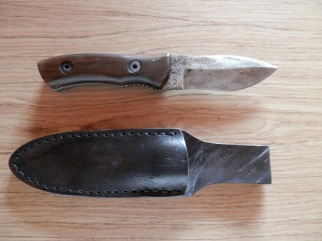 buenas tardes!

os presento mis piezas del cuchillero artesano Germán Azote!!

y otra del artesano argentino 21