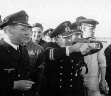 Hace unos días encontré por casualidad en una web extranjera un arma a la venta que hacía muchos años 120