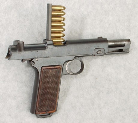 Hace unos días encontré por casualidad en una web extranjera un arma a la venta que hacía muchos años 162