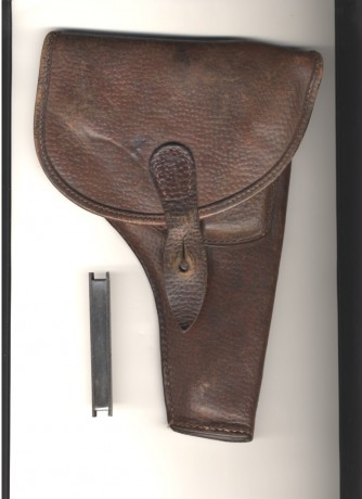 Hace unos días encontré por casualidad en una web extranjera un arma a la venta que hacía muchos años 161