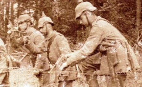 Hace unos días encontré por casualidad en una web extranjera un arma a la venta que hacía muchos años 30