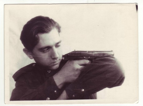 Hace unos días encontré por casualidad en una web extranjera un arma a la venta que hacía muchos años 160