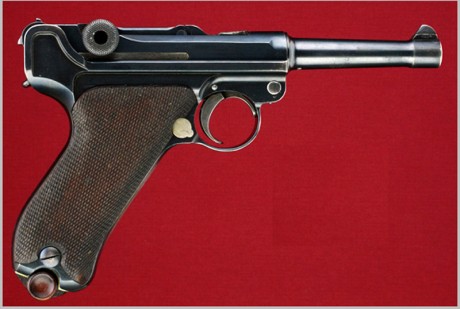 Hace unos días encontré por casualidad en una web extranjera un arma a la venta que hacía muchos años 131