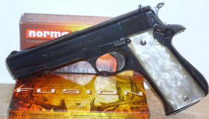 Hola a todos,queria preguntar si alguien sabe de este asunto.
Tengo una pistola star 9mm largo,con numero 50