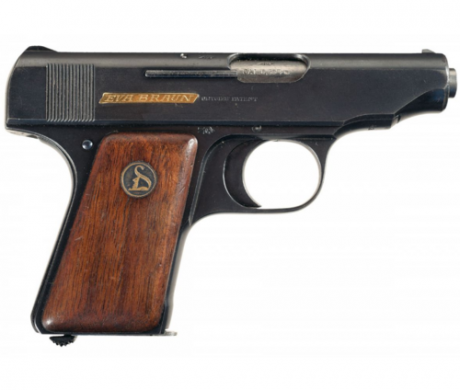 Hace unos días encontré por casualidad en una web extranjera un arma a la venta que hacía muchos años 151