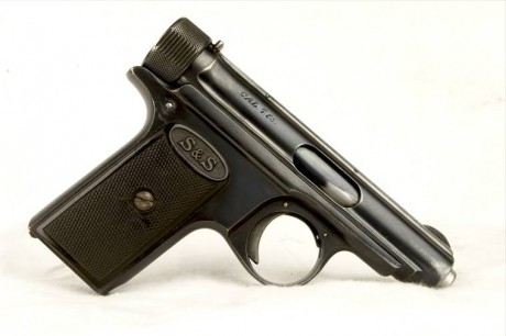 Hace unos días encontré por casualidad en una web extranjera un arma a la venta que hacía muchos años 70