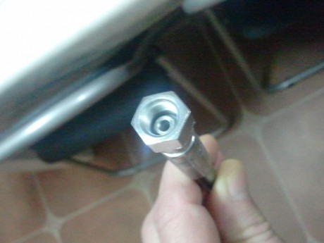 Hola:

Tengo desde hace unos días una Umarex 850 PCP y no se como puedo cargarla de aire con una bomba 01