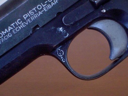 Hola a todos,queria preguntar si alguien sabe de este asunto.
Tengo una pistola star 9mm largo,con numero 70