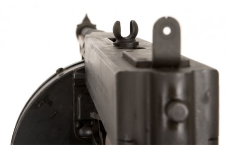 Hace unos días encontré por casualidad en una web extranjera un arma a la venta que hacía muchos años 102