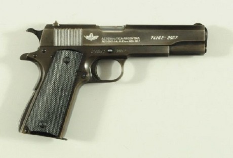Hace unos días encontré por casualidad en una web extranjera un arma a la venta que hacía muchos años 140