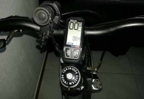 Bicicleta de montaña con sólo un uso. Es una B-PRO SPORT CBO, la cogí una vez y como no me gustó la horquilla 01