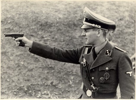 Hace unos días encontré por casualidad en una web extranjera un arma a la venta que hacía muchos años 120