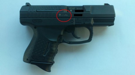 Hola , el otro día desmonte la uña extractora de  mi Walter p 99 para poder hacer una limpieza mas profunda,,pues 70