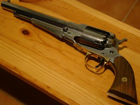  Hilo para colocar fotos, de esas armas de pólvora negra que tanto nos gustan y tenemos bien cuidadas, 111