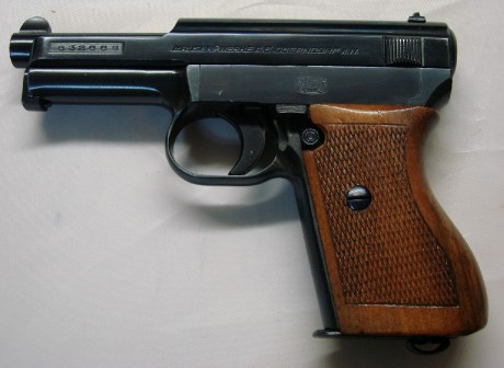 Hace unos días encontré por casualidad en una web extranjera un arma a la venta que hacía muchos años 40