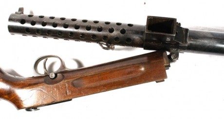 Hace unos días encontré por casualidad en una web extranjera un arma a la venta que hacía muchos años 122