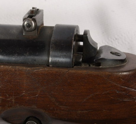Hace unos días encontré por casualidad en una web extranjera un arma a la venta que hacía muchos años 121
