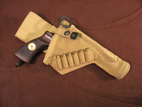 Hace unos días encontré por casualidad en una web extranjera un arma a la venta que hacía muchos años 71