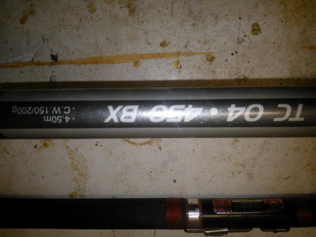 Hola a todos.

Hace años dejé la pesca y vendo mi equipo, no es muy completo, pero es de calidad y muy 01