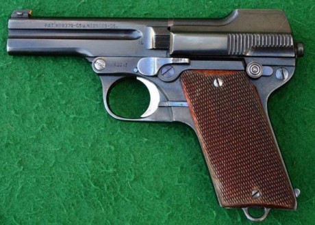 Hace unos días encontré por casualidad en una web extranjera un arma a la venta que hacía muchos años 151