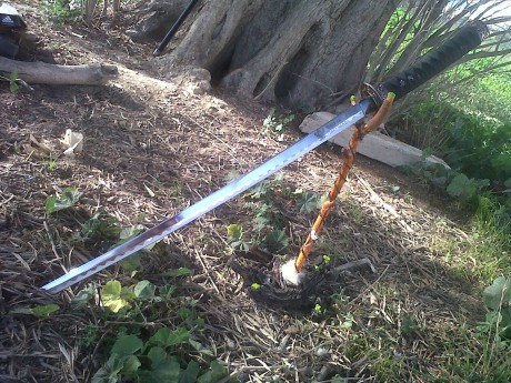Iré al grano: Un amigo tiene una katana guardada desde hace unos años.Ayer me la enseñó y me la ofreció. 01