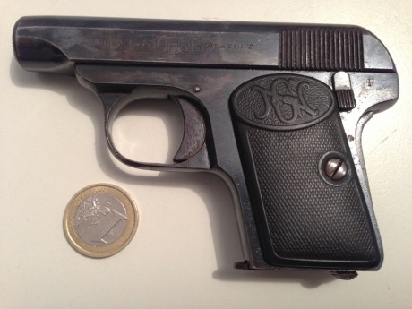 Hace unos días encontré por casualidad en una web extranjera un arma a la venta que hacía muchos años 40