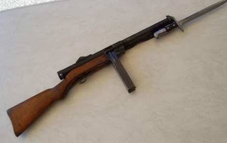Hace unos días encontré por casualidad en una web extranjera un arma a la venta que hacía muchos años 120