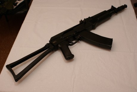 Buenas,
Vendo AK74 de la empresa Izhmash de Rusia, no es una réplica, es un autentico AK modificado para 01