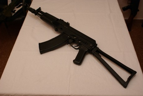 Buenas,
Vendo AK74 de la empresa Izhmash de Rusia, no es una réplica, es un autentico AK modificado para 00