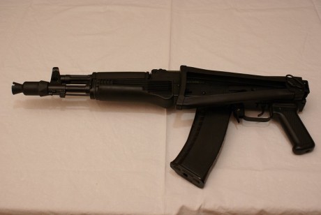 Buenas,
Vendo AK74 de la empresa Izhmash de Rusia, no es una réplica, es un autentico AK modificado para 11