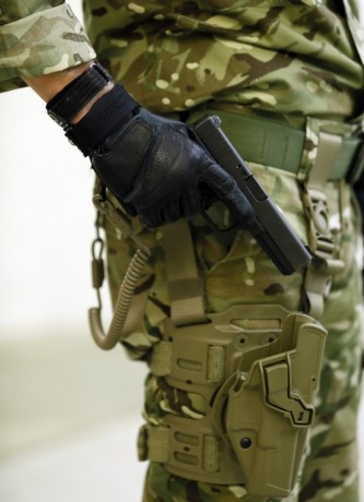https://www.mirror.co.uk/news/uk-news/british-army-buys-glock-17-1528571

Las tropas en Afganistán serán 150