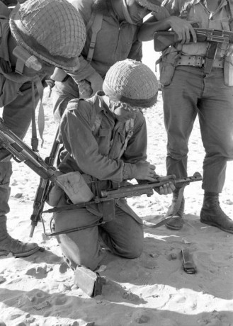 Hace unos días encontré por casualidad en una web extranjera un arma a la venta que hacía muchos años 60