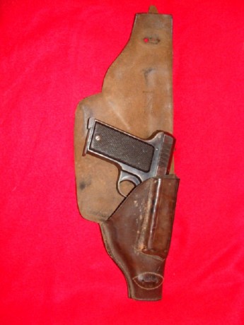 Hace unos días encontré por casualidad en una web extranjera un arma a la venta que hacía muchos años 81