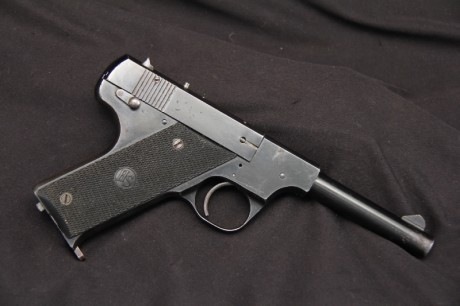 Hace unos días encontré por casualidad en una web extranjera un arma a la venta que hacía muchos años 101