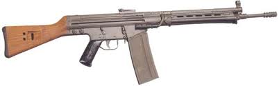 Hace unos días encontré por casualidad en una web extranjera un arma a la venta que hacía muchos años 121