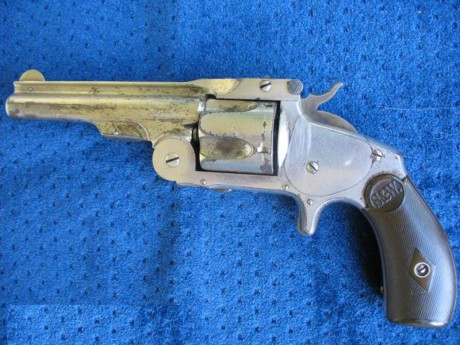 Hace unos días encontré por casualidad en una web extranjera un arma a la venta que hacía muchos años 51