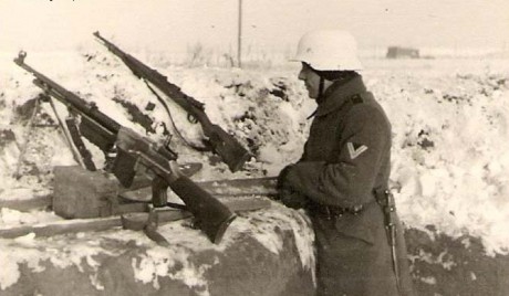 Hace unos días encontré por casualidad en una web extranjera un arma a la venta que hacía muchos años 81