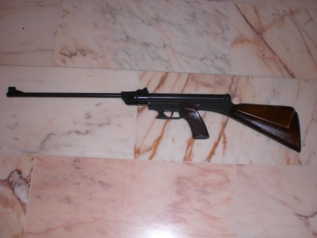 Muy buenas tardes compañeros !! :metra: 
Me dispongo a presentaros mi carabina de aire comprimido Gamo 01