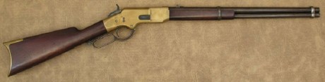 Hace unos días encontré por casualidad en una web extranjera un arma a la venta que hacía muchos años 52