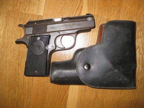 Hace unos días encontré por casualidad en una web extranjera un arma a la venta que hacía muchos años 90