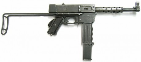 Hace unos días encontré por casualidad en una web extranjera un arma a la venta que hacía muchos años 161