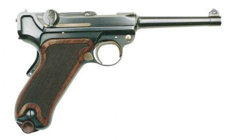 Hace unos días encontré por casualidad en una web extranjera un arma a la venta que hacía muchos años 61
