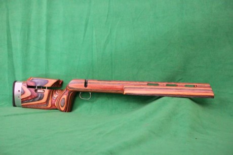 Hola compis. No me encuentro muy agusto con la culata de mi remington 700.
 Cual os parece mas comoda 01