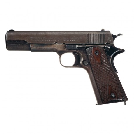 Hace unos días encontré por casualidad en una web extranjera un arma a la venta que hacía muchos años 150