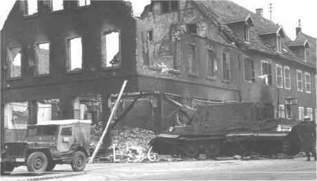 Para todos lo que creen que el Tiger II fue una gran proeza alemana, les invito a debatir este vehiculo. 02