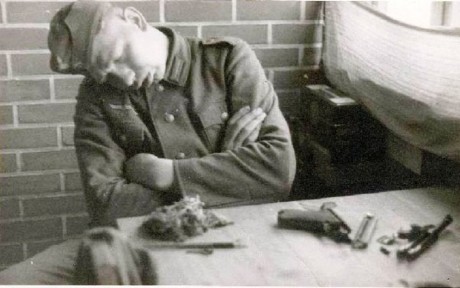 Hace unos días encontré por casualidad en una web extranjera un arma a la venta que hacía muchos años 60