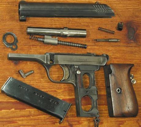 Hace unos días encontré por casualidad en una web extranjera un arma a la venta que hacía muchos años 10